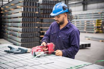 La producción industrial, un aliado del empleo formal.