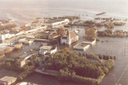 El agua comenzó a avanzar en Epecuén el 10 de noviembre de 1985