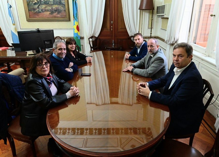 El gobernador Axel Kicillof exigió a la oposición que "se deje de hinchar" y apruebe la ley de jubilaciones del Banco Provincia.