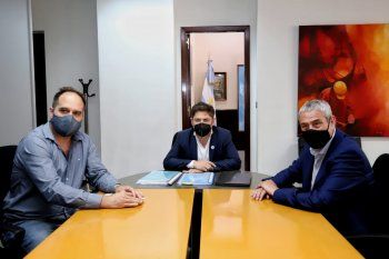 Kicillof y Ferraresi analizaron la recuperación de planes de vivienda
