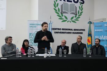 Burro y mentiroso: el cruce de un ministro bonaerense a Javier Milei