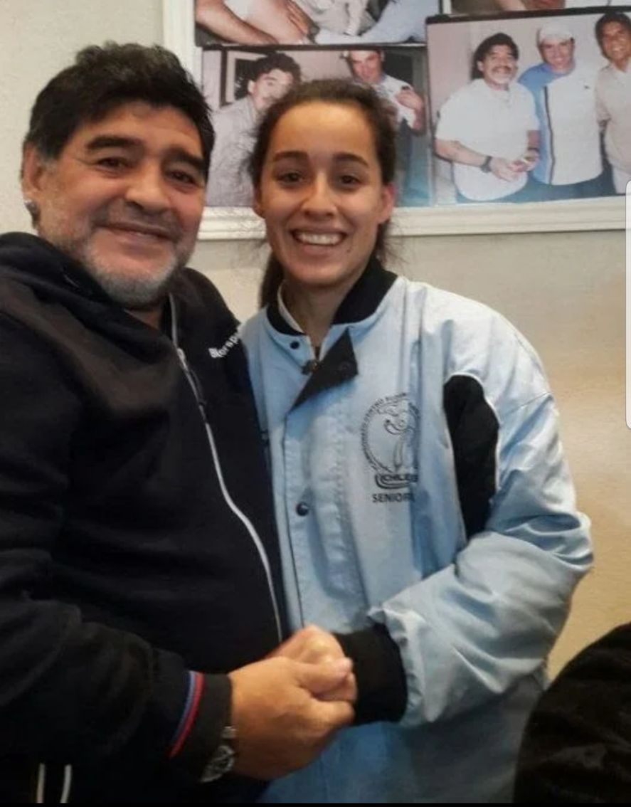 Maradona y Aylen en Almirante Brown. El 10 y la campeona de Taekwondo, una anécdota emocionante