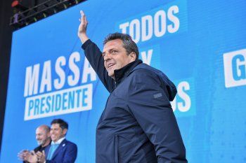 Sergio Massa cierra la campaña junto a trabajadores en Pilar