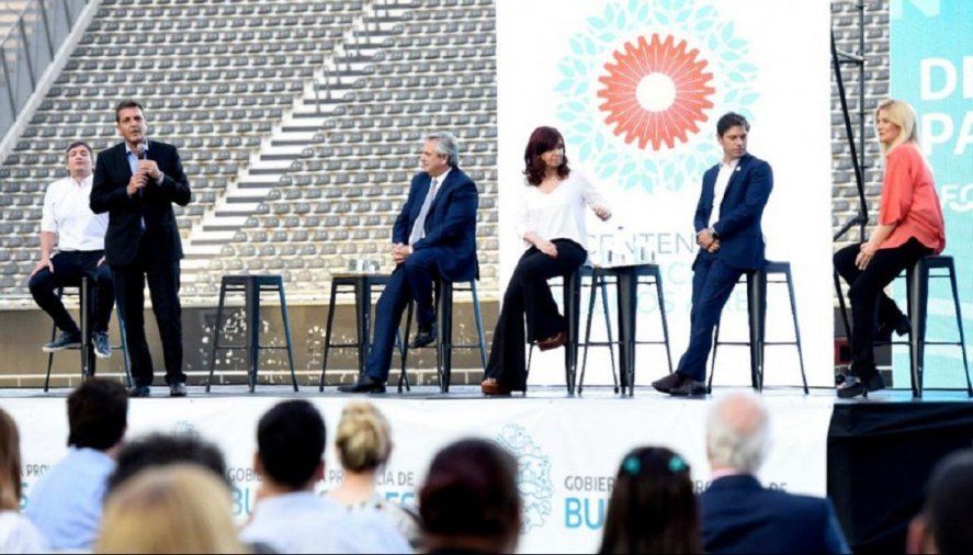 Alberto Fernández, Cristina Kichner, Sergio Massa y Axel Kicillof desembarcan en Ensenada