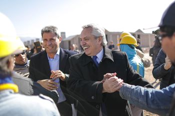 Alberto Fernández aseguró que no hará ajustes en  la obra pública