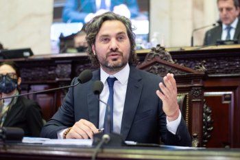 Cafiero entregó un informe de gestión al Senado