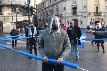 La oposición participó de las marchas anticuarentena