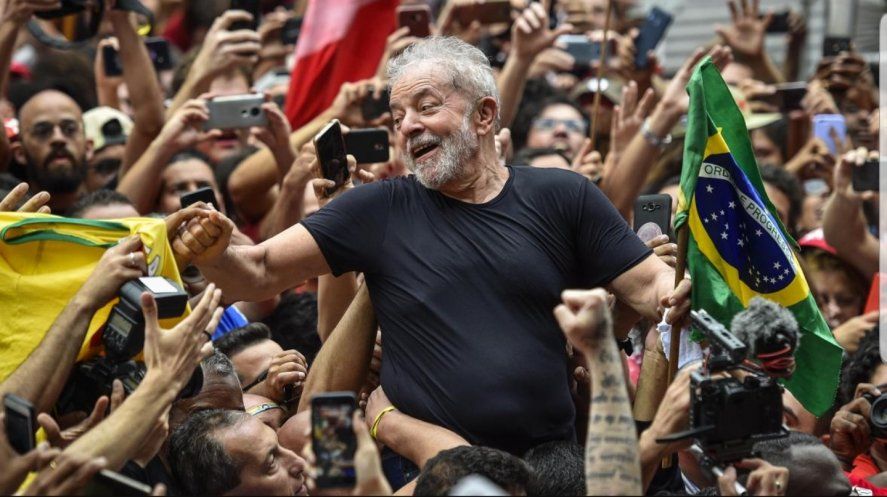 Lula es el favorito en las encuestas para las elecciones de Brasil. Daniel Scioli analizó el escenario.