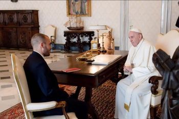 el papa francisco nombro a martin guzman en un cargo en el vaticano