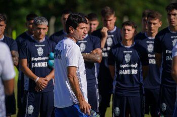 Sebastián Romero en una práctica de Gimnasia.