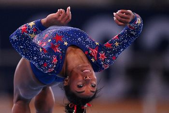Simone Biles pone la salud mental en el centro de la escena de Tokio 2020.