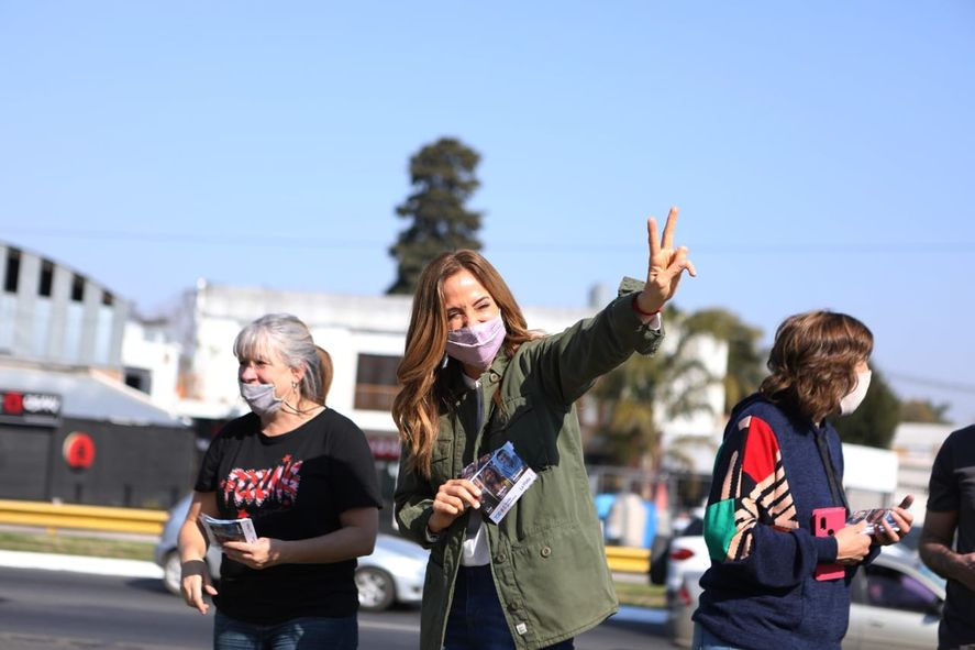 Victoria Tolosa Paz en una recorrida por La Plata