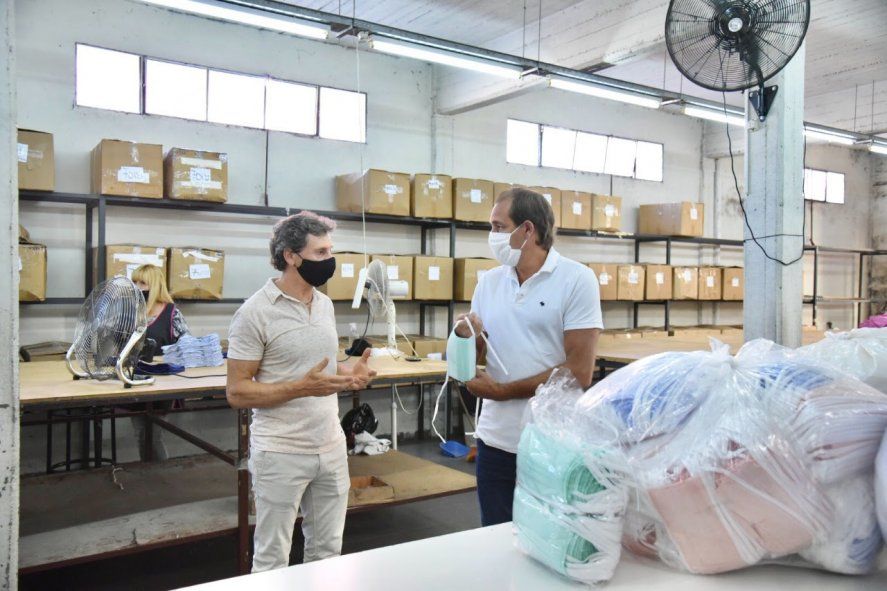 Julio Garro felicitó a una empresa de La Plata por la "reinvensión" durante la pandemia por Coronavirus