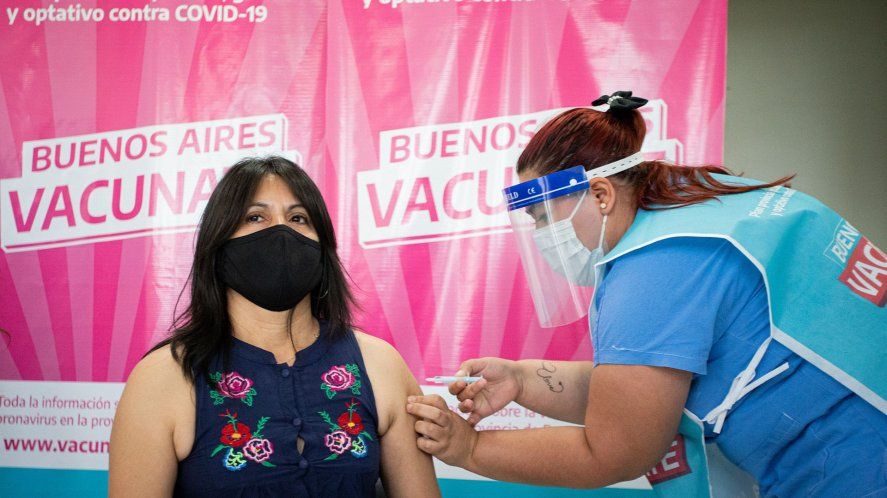 "No queremos ocultar nada, es pedido de las farmacéuticas", dijo la ministra de Salud tras los reclamos opositores para conocer los contratos de las vacunas