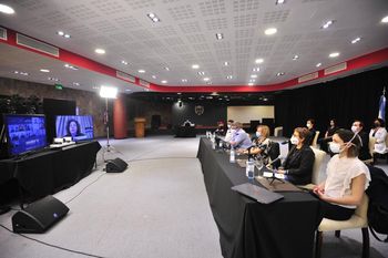 Presentan el resultado del estudio de combinación de vacunas