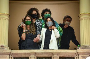 Aborto legal: los rostros invisibles detrás de la histórica votación en el Senado.