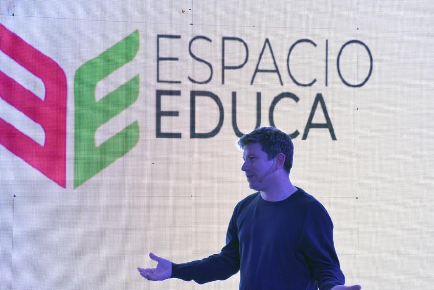 “La gente quiere salir adelante y, ante la crisis que vivimos, les tenemos que dar herramientas para hacerlo”, dijo el representante de la UCR, Pablo Domenichini, en Esteban Echeverría