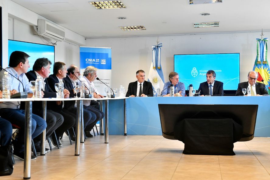 Tras la reunión con la Mesa de Enlace, el Gobierno evalúa medidas para el campo