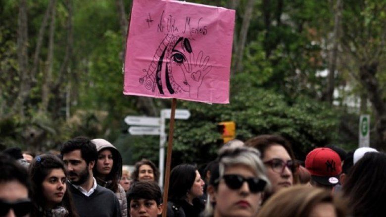 Contrario a la acción que tomará el Gobierno nacional, en la Provincia de Buenos Aires no sancionarán a las mujeres que se sumen a la medida de fuerza.