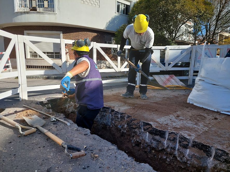 ABSA indicó que podría faltar agua corriente y recomiendan reservar el agua para tareas esenciales.