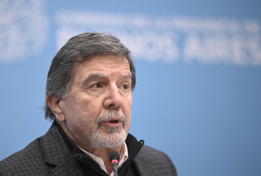El titular de Educación de la Provincia habló sobre el uso de celulares en las escuelas