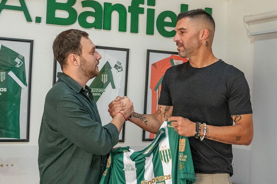 Andújar en su nuevo rol en Banfield