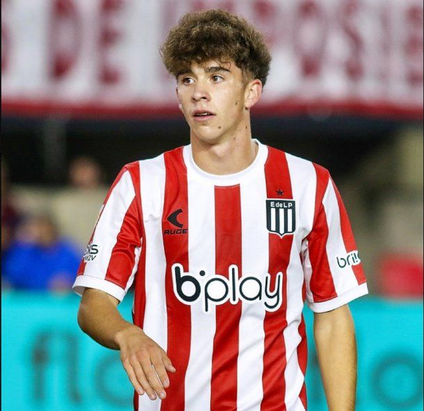 Axel Atum, en su debut en Estudiantes (Foto: Prensa EDLP)