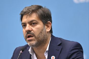 Carlos Bianco sacó el listado de obras educativas y cruzó a un intendente PRO- libertario