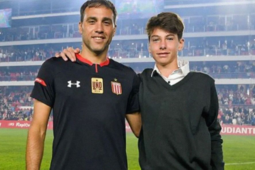 Leandro Desábato y Máximo Desábato en la vuelta a UNO.