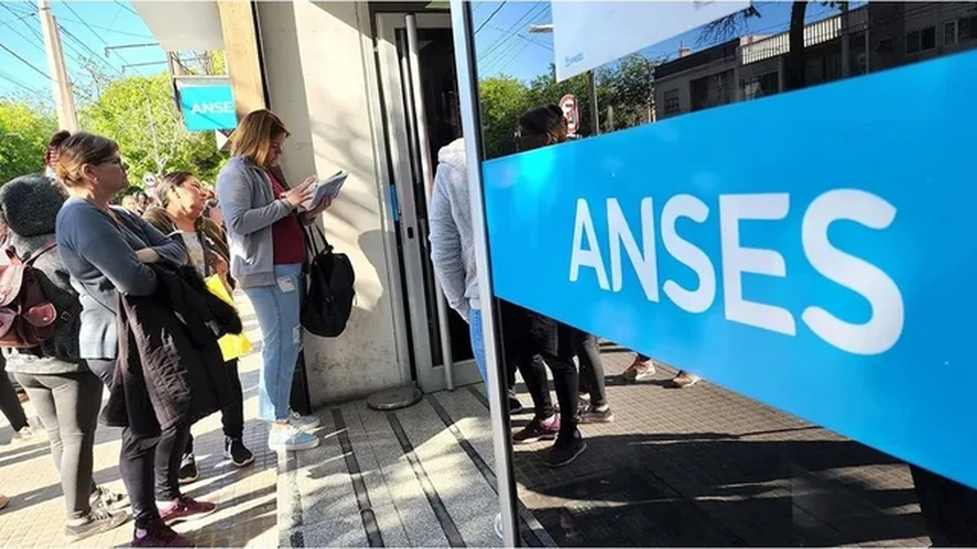 Descubrí qué prestaciones de ANSES se abonan hoy, martes 10 de diciembre de 2024. Detalles para jubilados, beneficiarios de AUH, pensiones no contributivas y más.