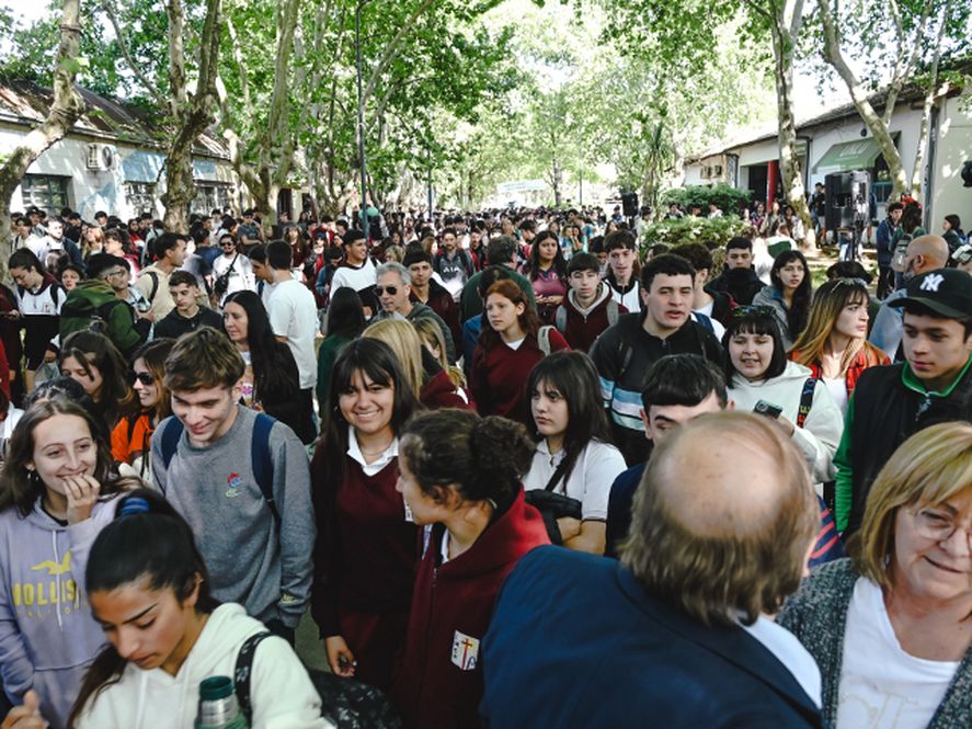 Una vez más se realizará la Expo UNLu Luján 2024, una jornada donde estudiantes secundarios pueden conocer la oferta académica mediante talleres y charlas.