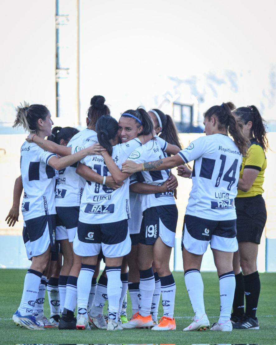 Fútbol femenino de Gimnasia