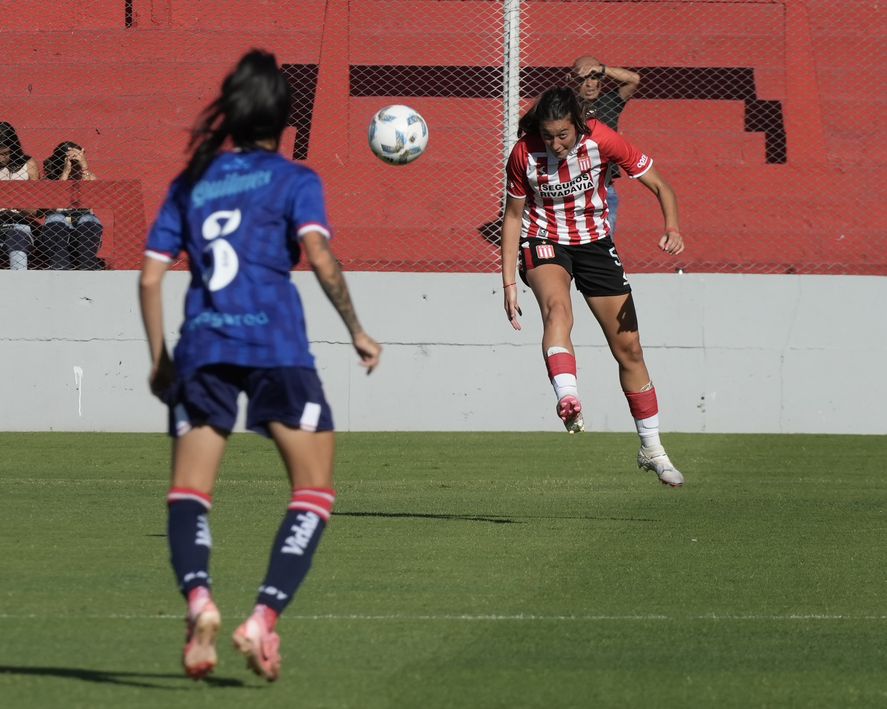 El fútbol Femenino de Estudiantes ganó por 3 a 0 a Unión. 