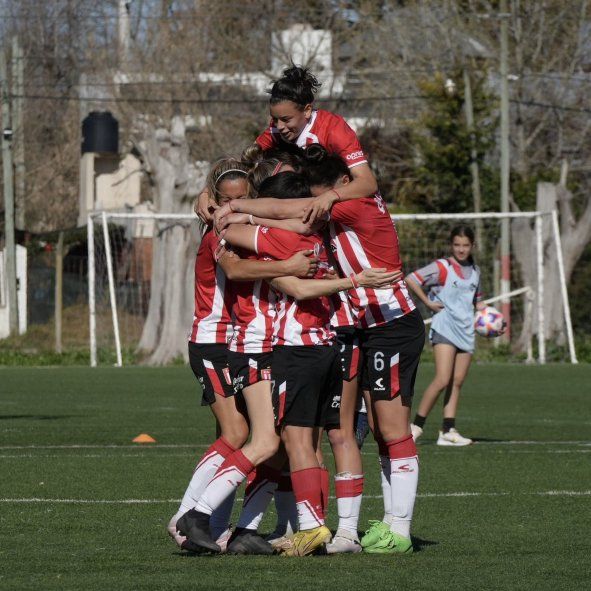 El festejo del equipo femenino de Estudiantes