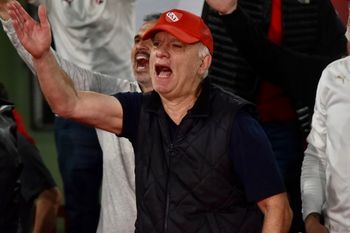 ¿el rojo va por los azules?: la sorpredente mirada de grindetti sobre independiente y chelsea