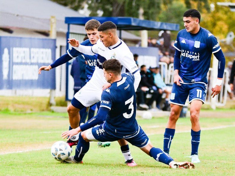 La formación de la Reserva de Gimnasia vs. Racing 
