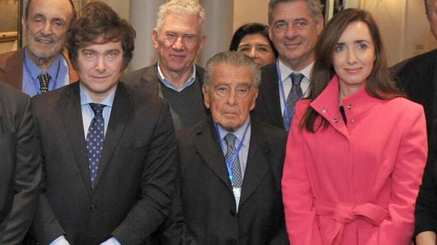 Eduardo Eurnekian y empresarios junto a Javier Milei y Victoria Villarruel.