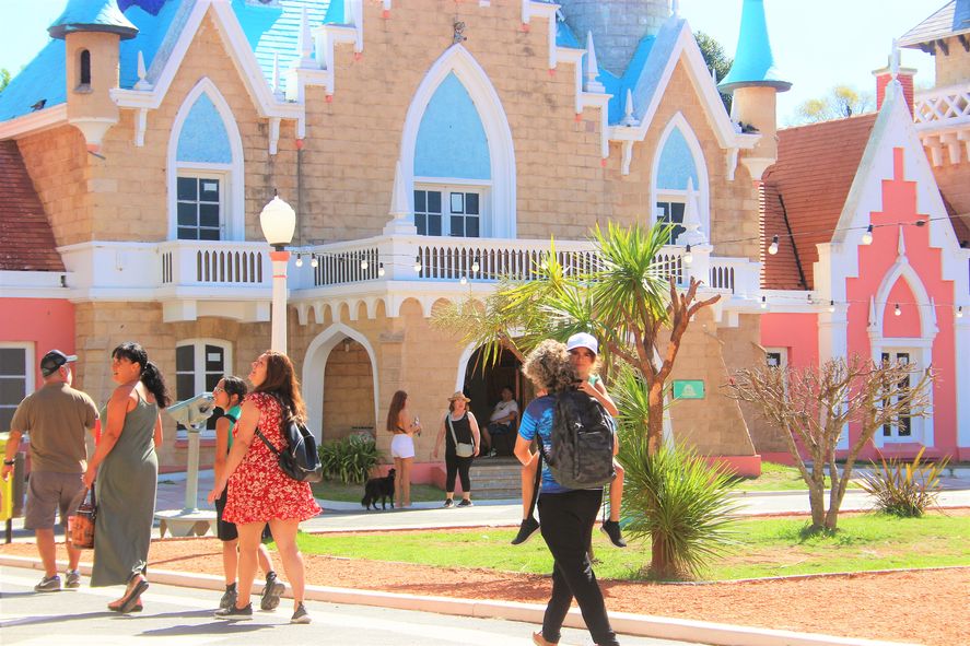 Recorridos y shows programados para este fin de semana en "La Repu"