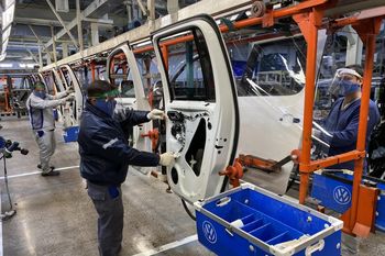 la produccion automotriz cayo un 17,1% en 2024, pero las exportaciones mostraron signos de recuperacion