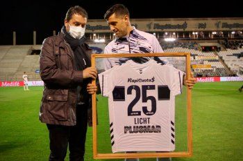 Lucas Licht y el homenaje de Gimnasia.