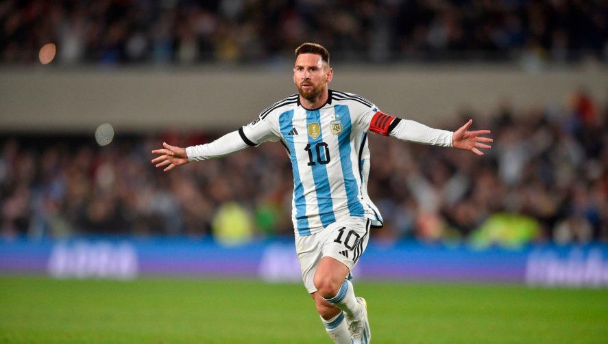 Lionel Messi, gran figura de la Selección Argentina, será titular ante Uruguay.
