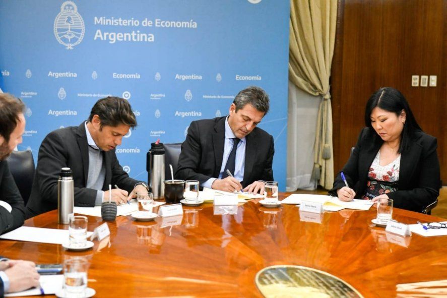Sergio Massa se reunió con Axel Kicillof y anunció que cubrió vencimientos (Foto archivo) 