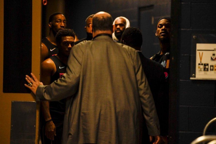 Aquel momento en que los jugadores de Miami Heat fueron a buscar a los de Denver Nuggets. NBA