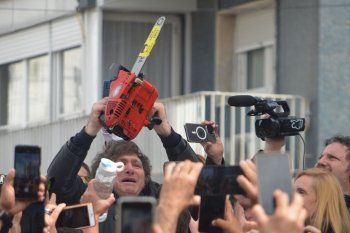 javier milei vinculo otra vez a estudiantes con una sad y armo revuelo
