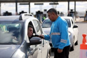 Transporte reforzó controles por el Día del amigo y el comienzo de las vacaciones de invierno: más de 80 casos positivos