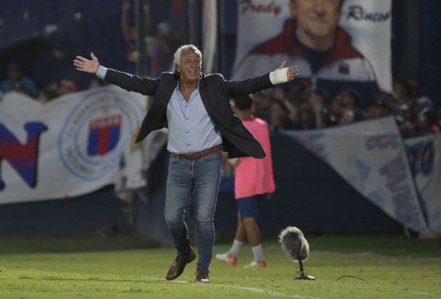 Néstor Gorosito y sus sorprendentes números frente a Estudiantes