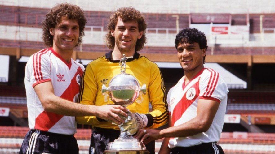 Ganador: tras irse de Boca Ruggeri no logró de cosechar títulos River y la Selección.