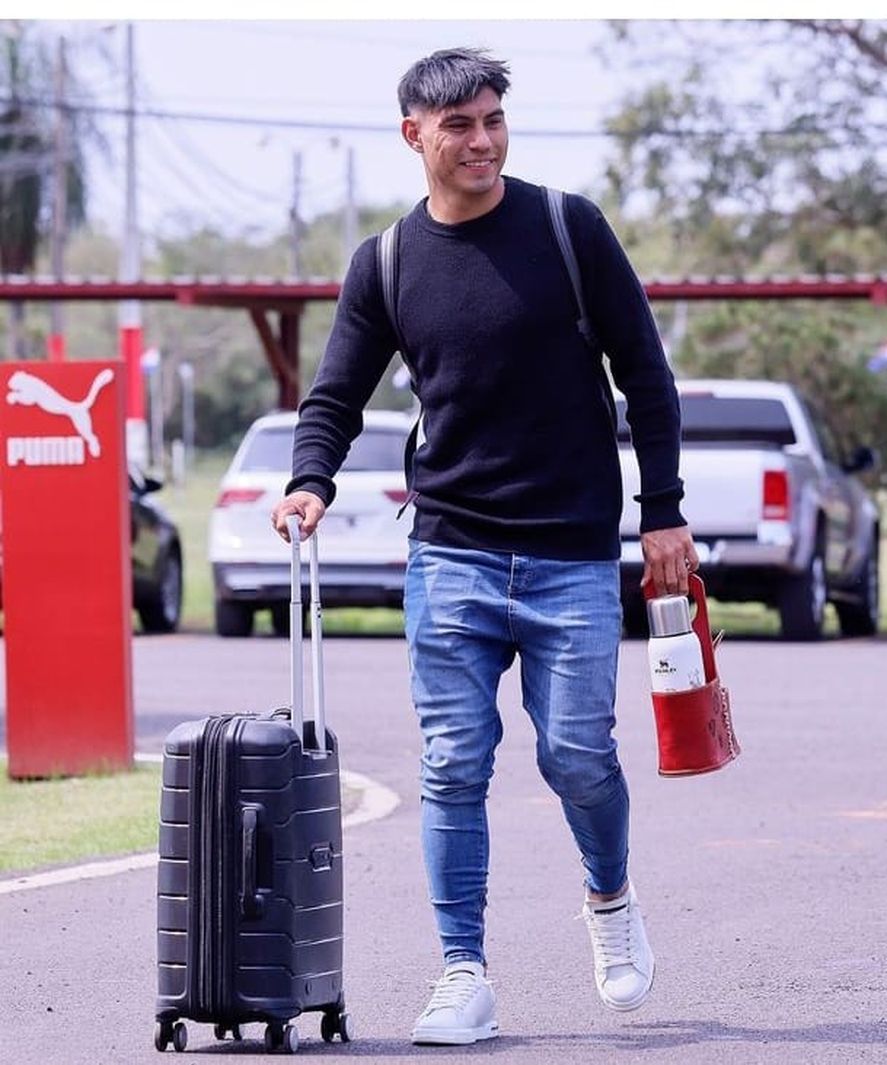 Santiago Arzamendia llegá  a Paraguay