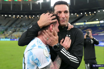 scaloni, con el mundial entre ceja y ceja: messi, la lista y el mensaje para la gente