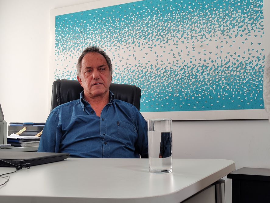 Daniel Scioli, secretario de Turismo y Deportes de la Nación, criticó a las provincias y municipios por encarecer la actividad turística.
